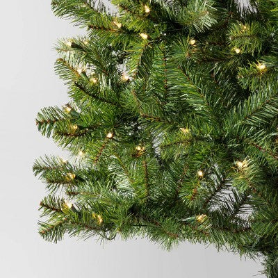 6.5' Pre-lit Alberta Spruce Artificial Christmas Tree - Image 3