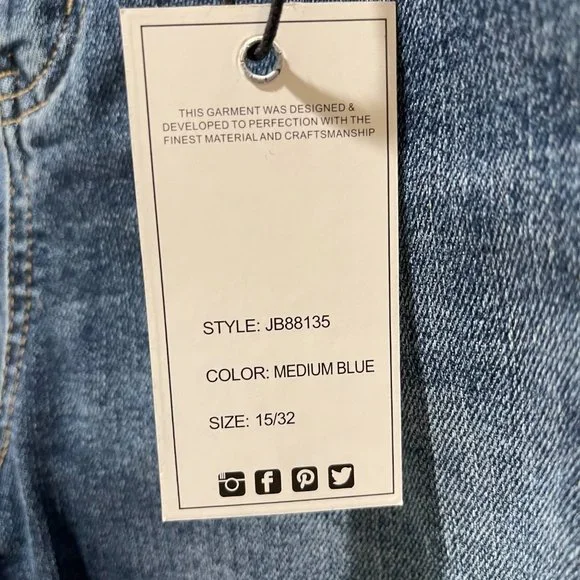 Judy Blue Mid-Rise Vintage Cut Off Relaxed Fit Jeans 88135 - Image 4