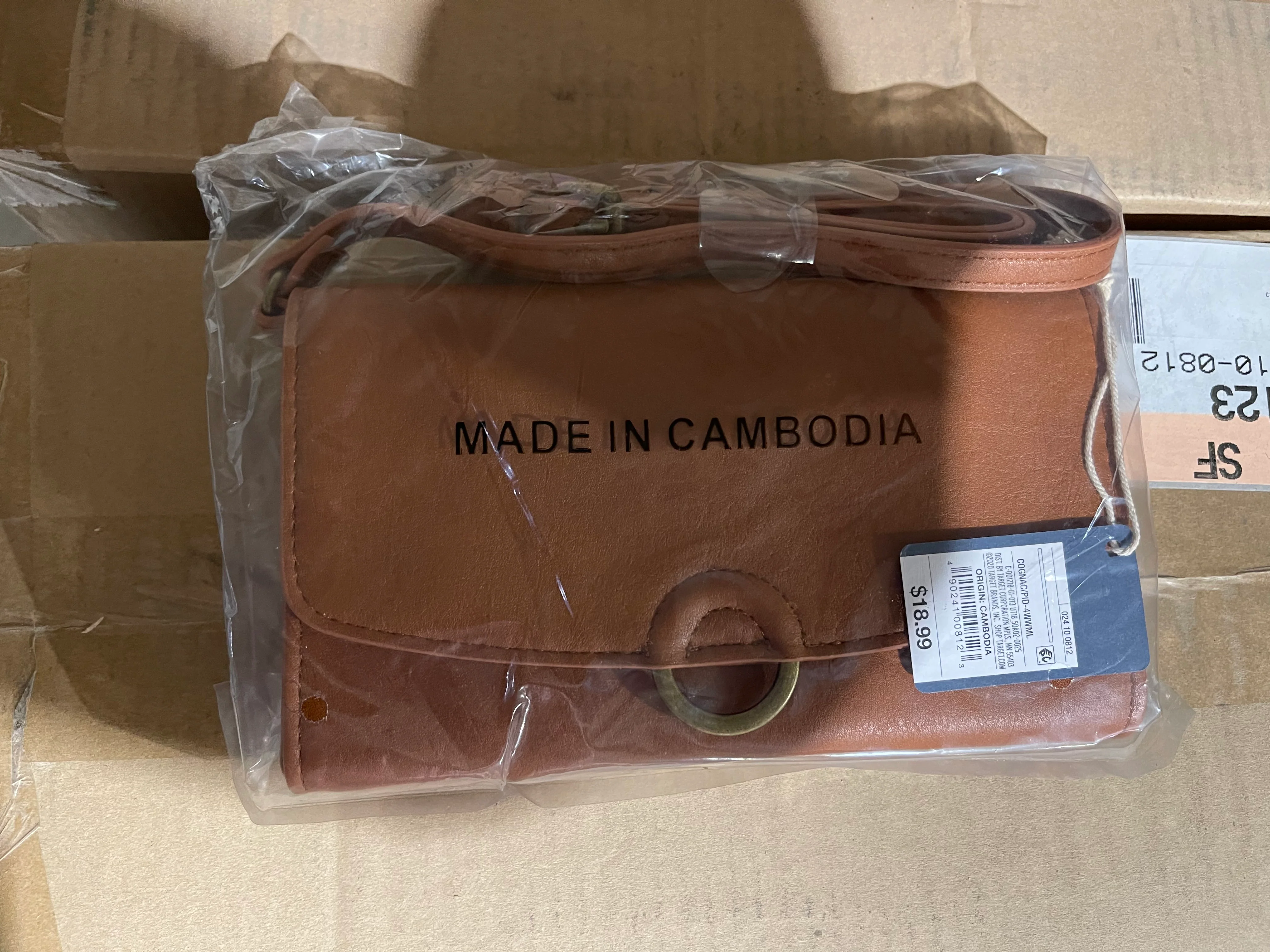 Universal Thread Ring Mini Crossbody Bag – Cognac - Image 4